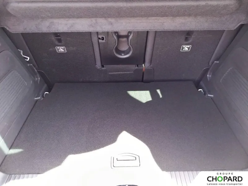 Image secondaire du véhicule 9