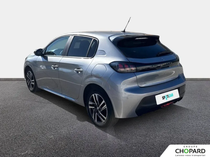 Image secondaire du véhicule 8