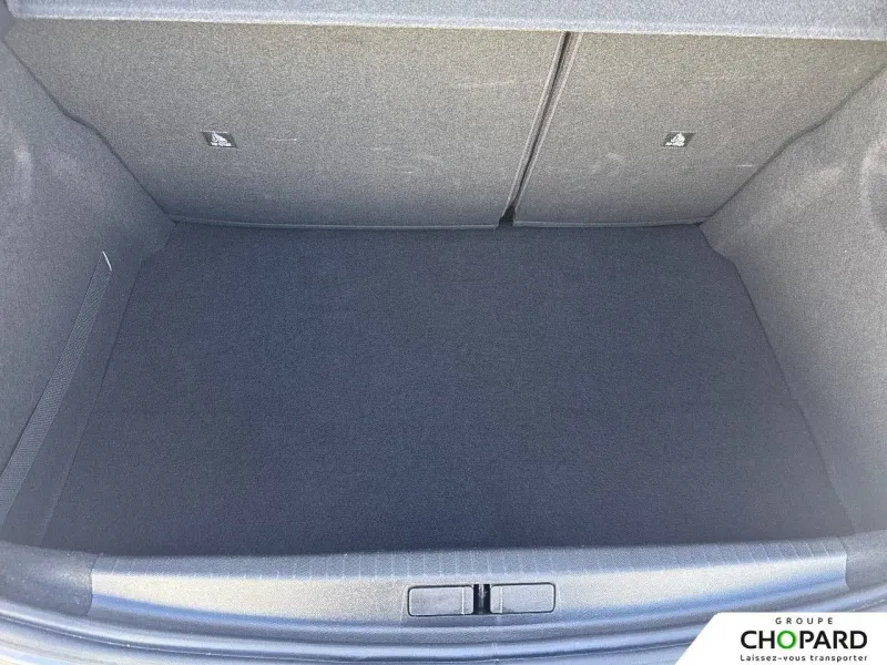 Image secondaire du véhicule 9