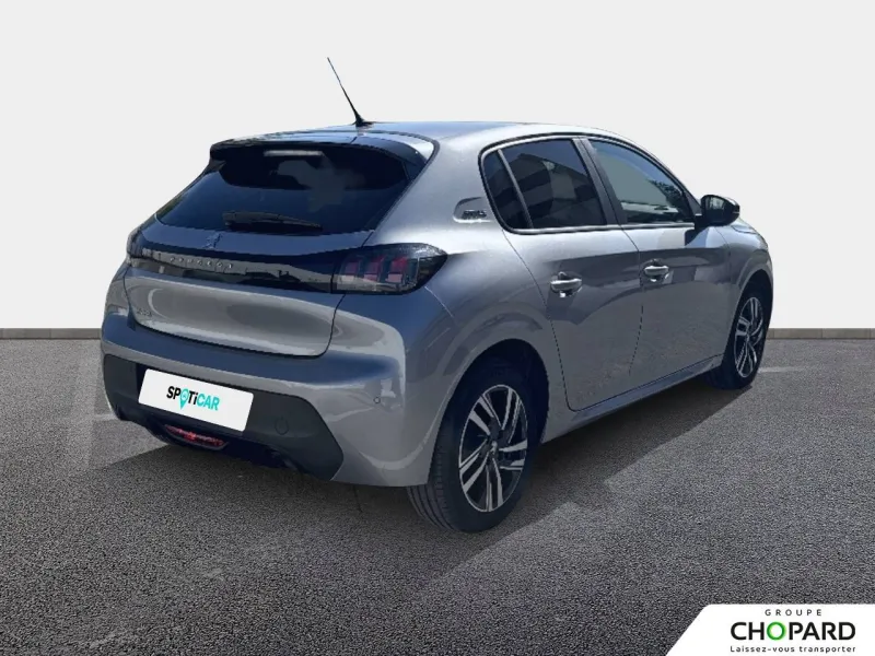 Image secondaire du véhicule 4