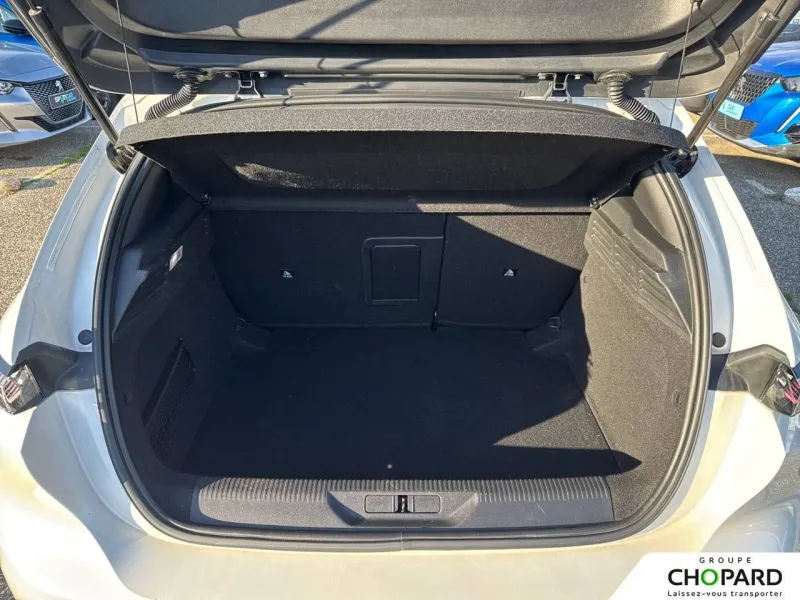 Image secondaire du véhicule 9