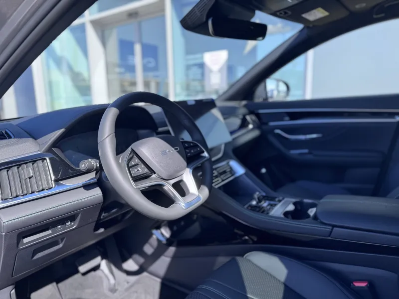 Image secondaire du véhicule 4