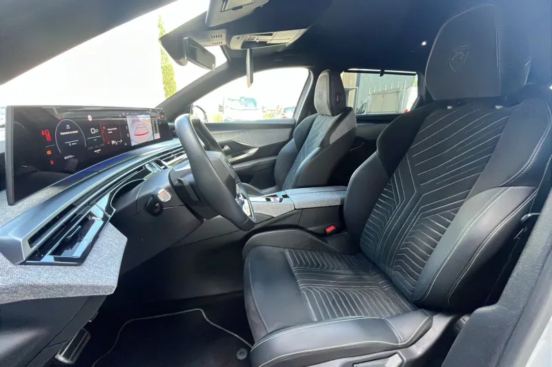 Image secondaire du véhicule 10