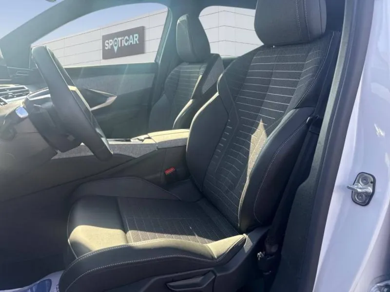 Image secondaire du véhicule 4