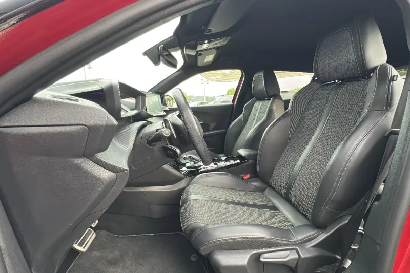 Image secondaire du véhicule 10