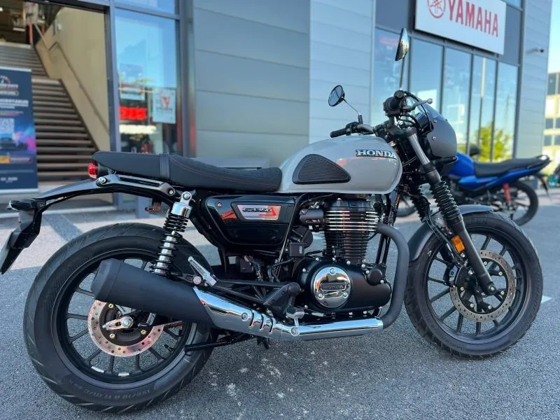 Image secondaire du véhicule 3