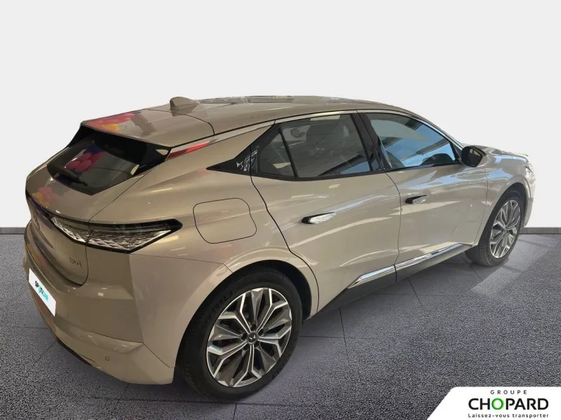 Image secondaire du véhicule 9