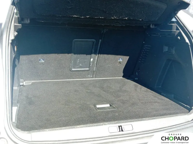 Image secondaire du véhicule 9