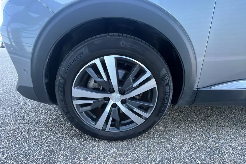 Image secondaire du véhicule 10