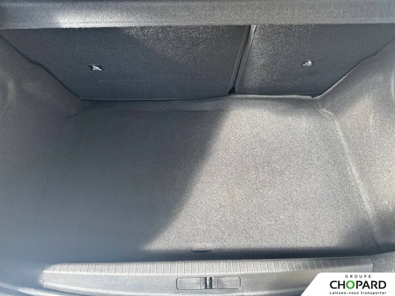 Image secondaire du véhicule 9