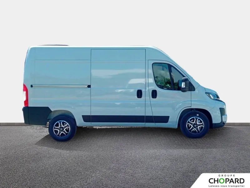 Image secondaire du véhicule 10