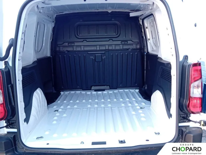 Image secondaire du véhicule 9