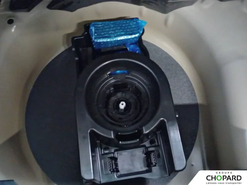 Image secondaire du véhicule 4