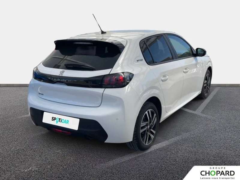 Image secondaire du véhicule 9