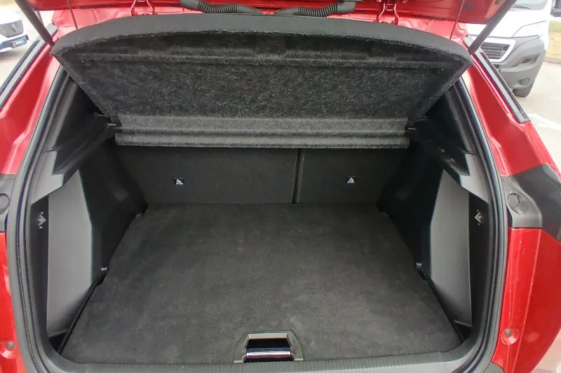 Image secondaire du véhicule 10