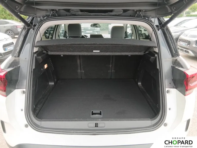 Image secondaire du véhicule 9