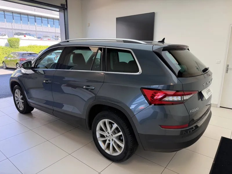 Image secondaire du véhicule 6