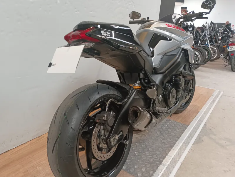 Image secondaire du véhicule 4