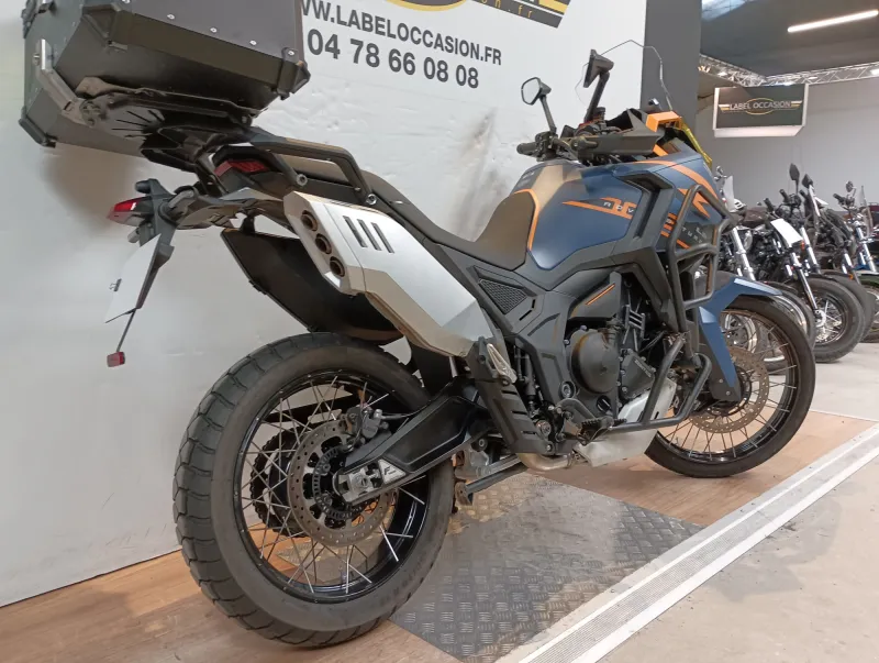 Image secondaire du véhicule 4