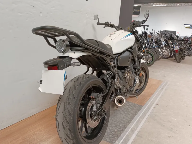 Image secondaire du véhicule 4