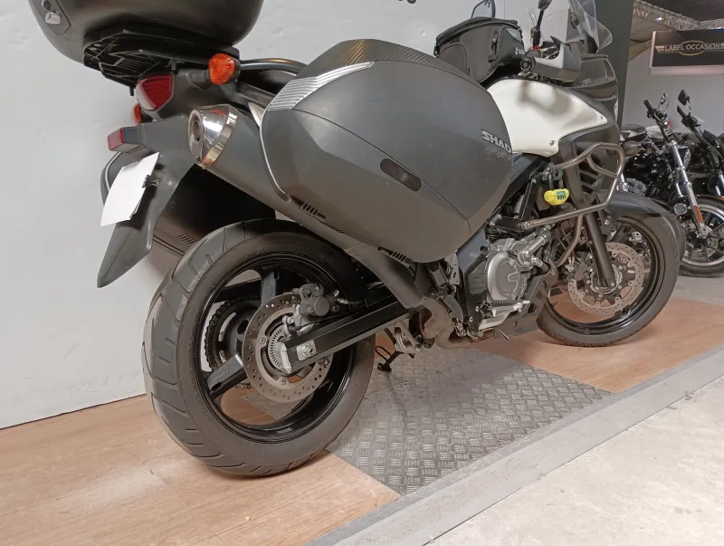 Image secondaire du véhicule 4