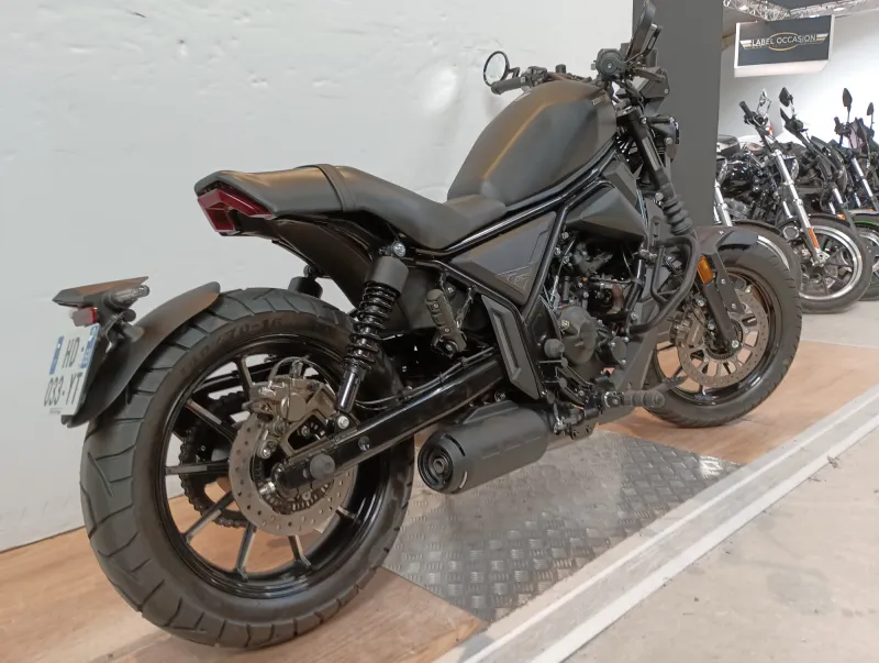 Image secondaire du véhicule 4