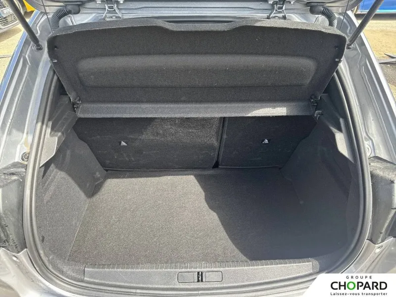 Image secondaire du véhicule 9