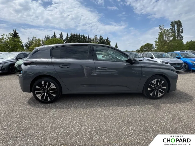 Image secondaire du véhicule 10