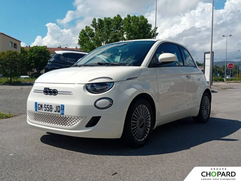 Fiat-500e BERLINE-d'occasion chez Peugeot Draguignan