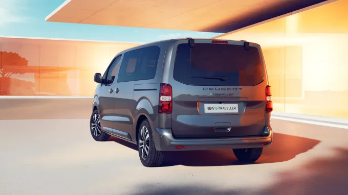 Peugeot traveller : face arrière