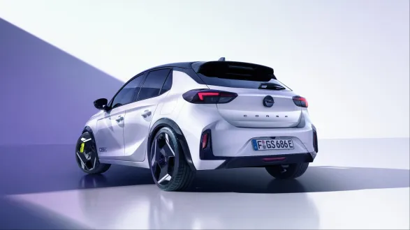 Opel Corsa GSE : face arrière