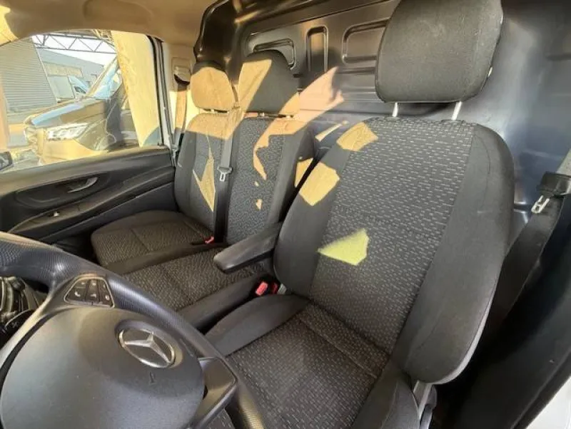 Image secondaire du véhicule 10