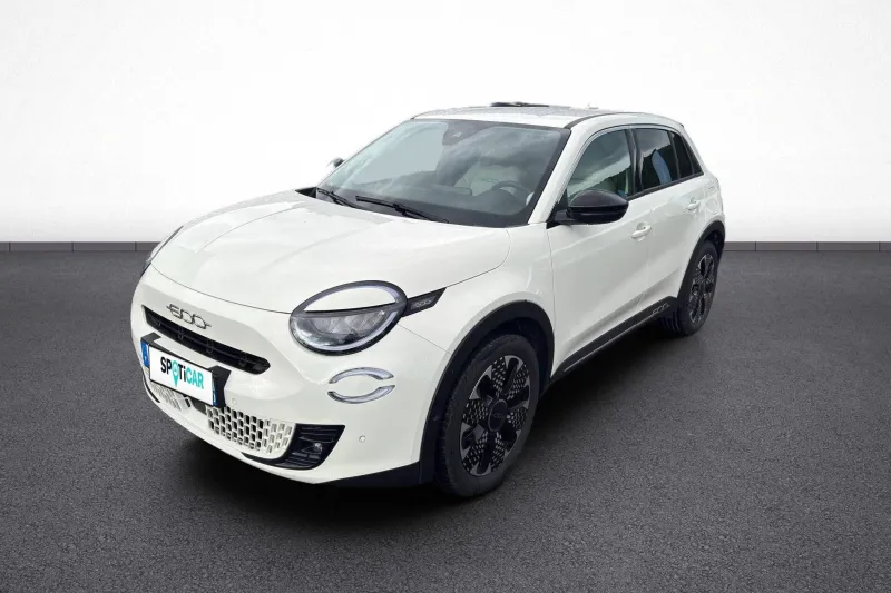Fiat-600-600 1.2 Hybrid 100ch DCT6 Fiat-600-d'occasion chez Fiat Vienne
