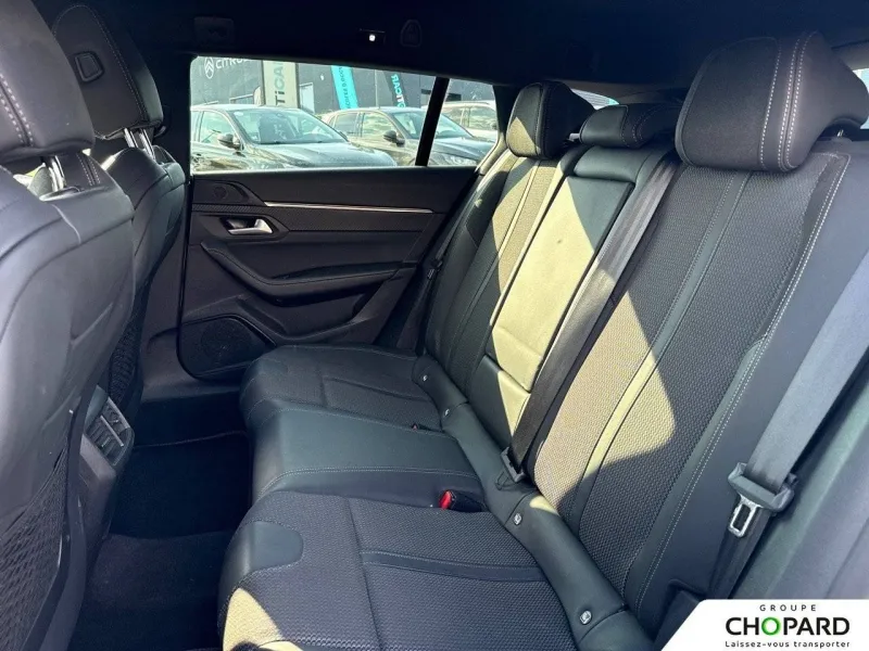 Image secondaire du véhicule 19