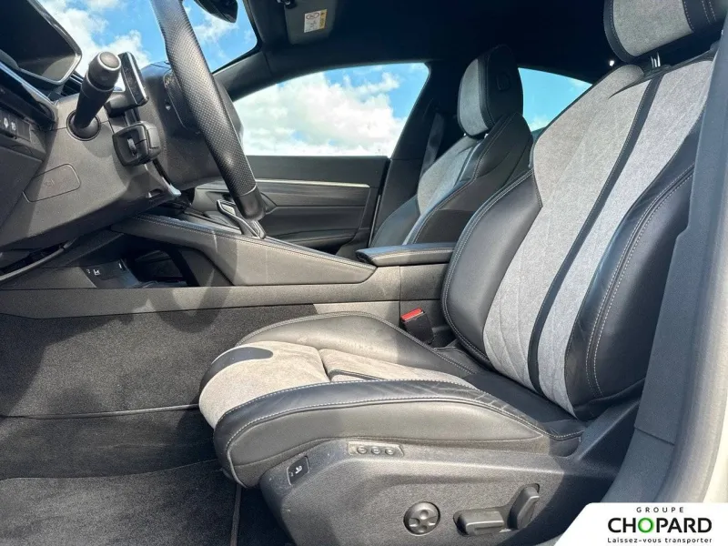 Image secondaire du véhicule 12