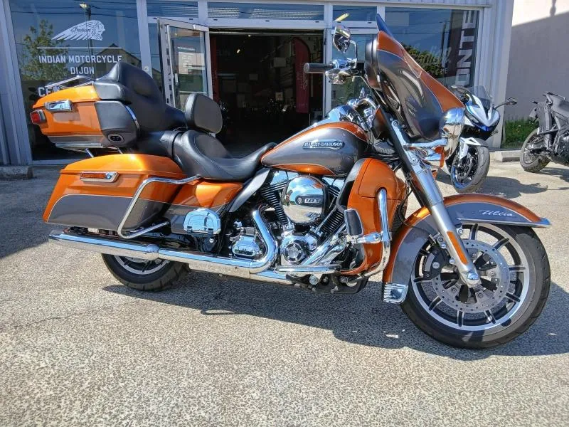 Harley-Davidson-Electra Ult Classic-Electra Glide Ultra Classic 1690 Bicolore ABS 2016 Harley-Davidson-Electra Ult Classic-d'occasion chez Indian Motorcycle Dijon