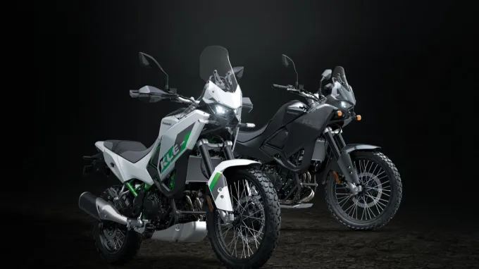 Kawasaki KLE 500 : fond neutre