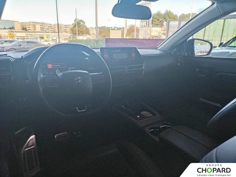 Image secondaire du véhicule 9