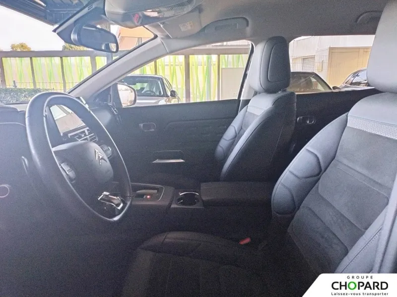 Image secondaire du véhicule 10