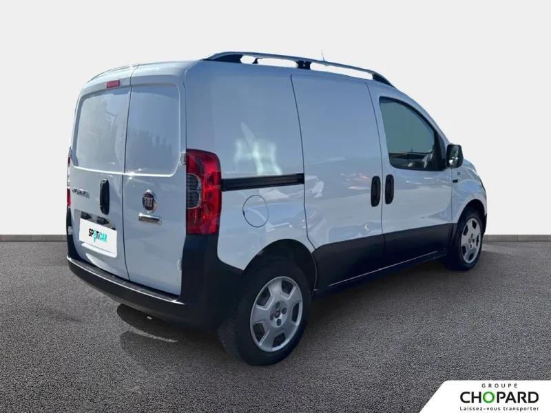 Image secondaire du véhicule 4