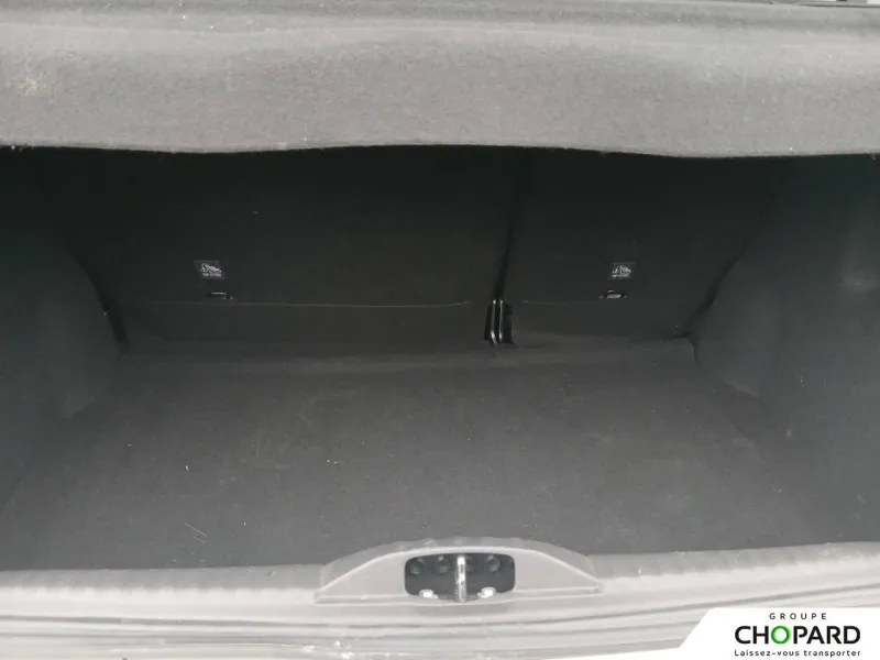 Image secondaire du véhicule 9