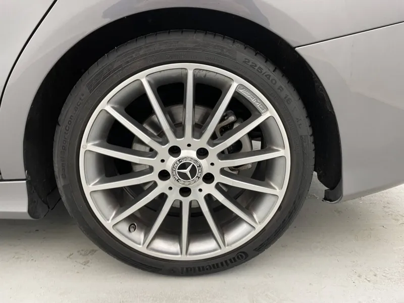 Image secondaire du véhicule 18