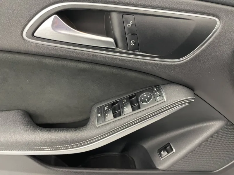 Image secondaire du véhicule 28