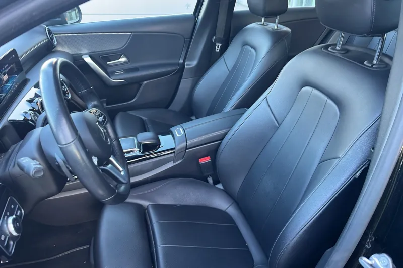 Image secondaire du véhicule 11