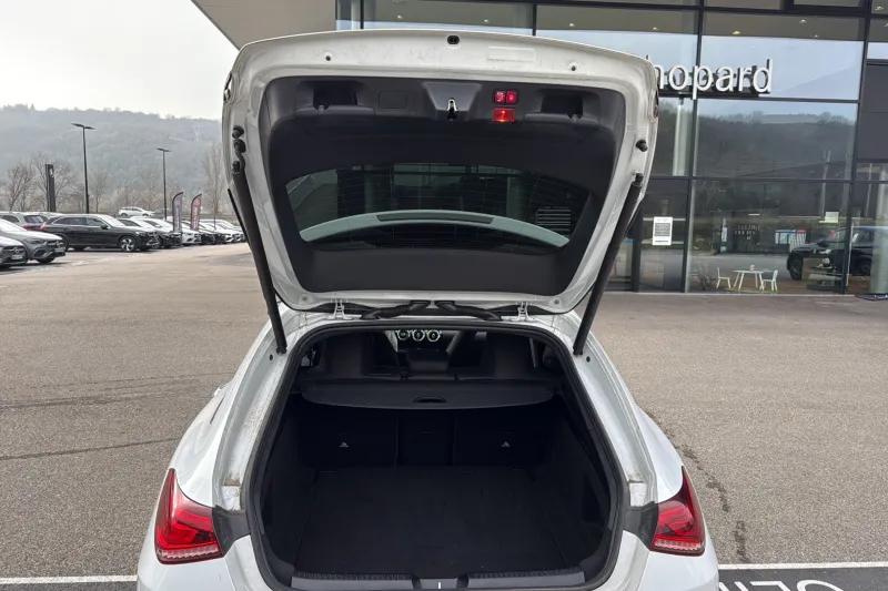 Image secondaire du véhicule 10