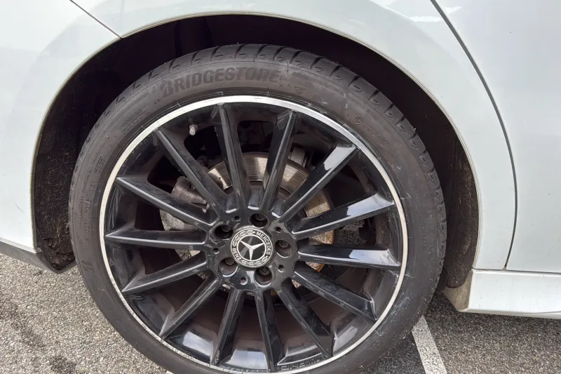 Image secondaire du véhicule 13