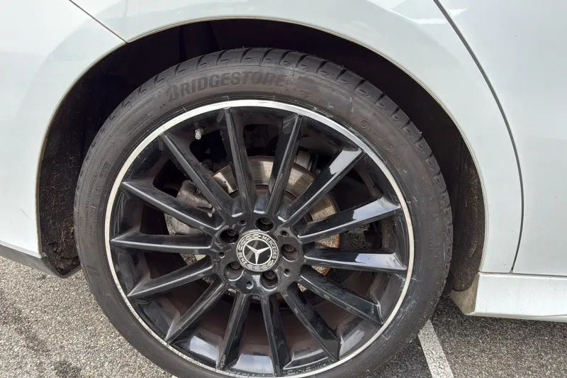 Image secondaire du véhicule 14