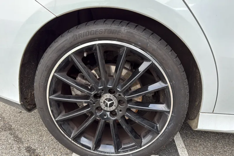 Image secondaire du véhicule 15