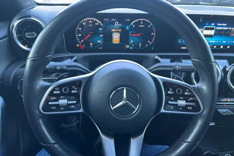 Image secondaire du véhicule 19