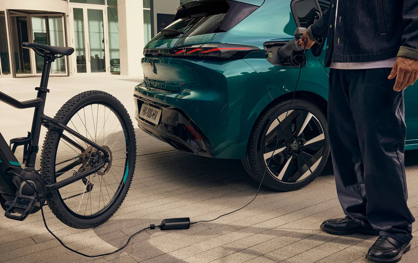 Peugeot 308 2025 : recharge V2L